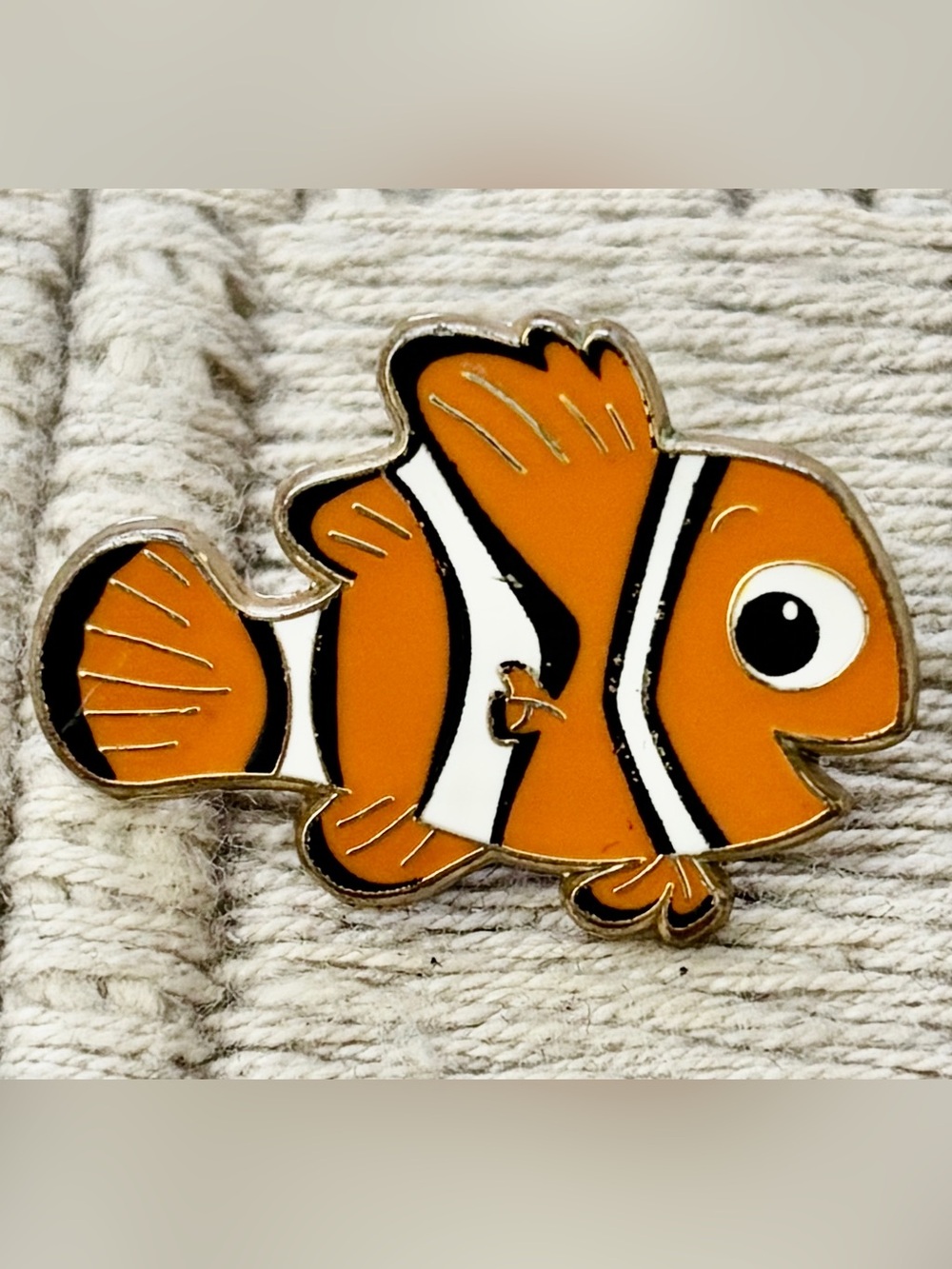 DISNEY 2008 Finding Nemo Mini Pin
